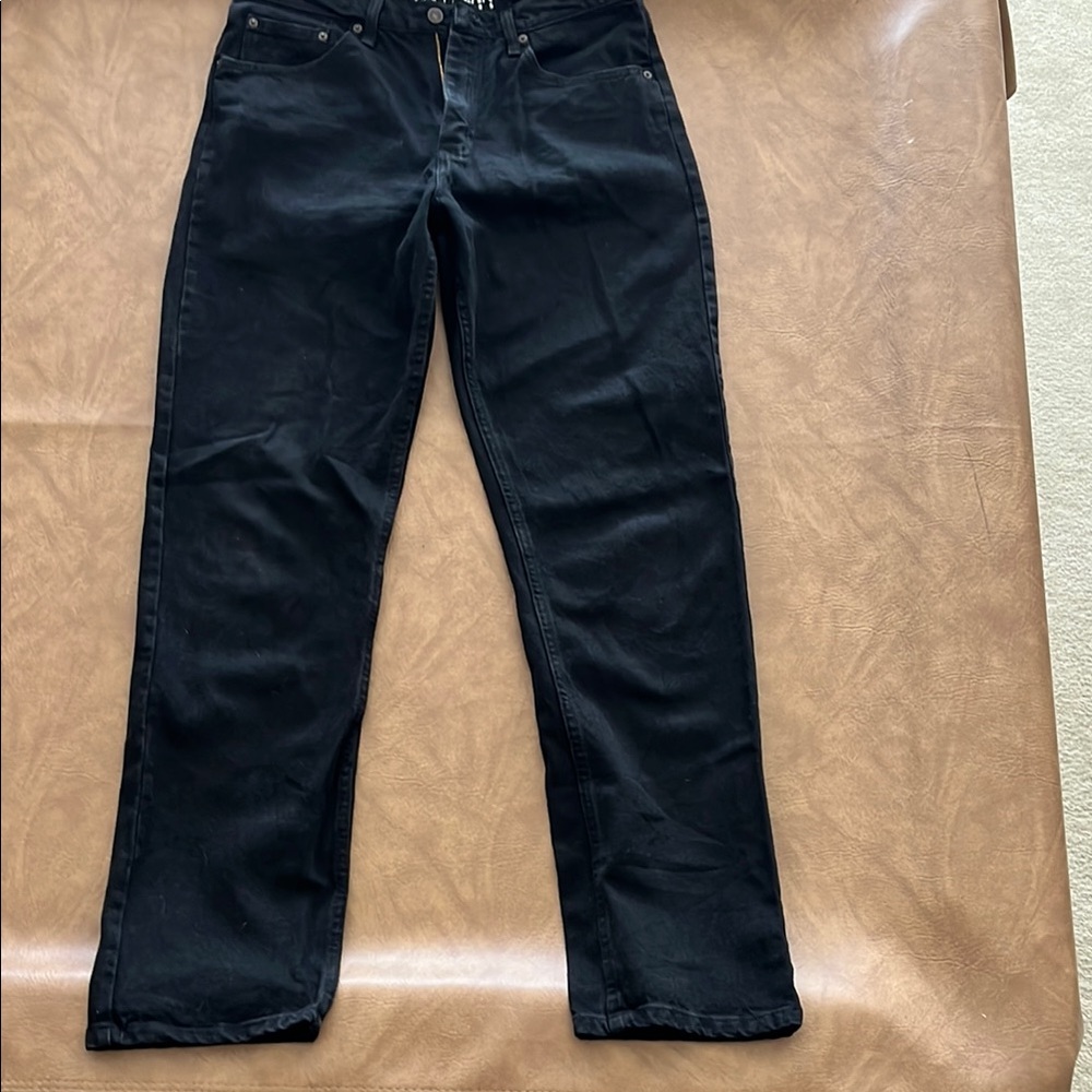 Classic Black Relaxed Fit Men's Jeans 34x34 Magellan Outdoors brand